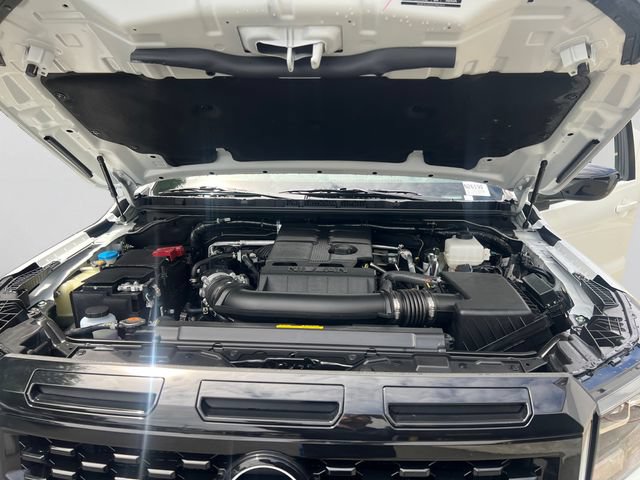 New 2026 Nissan Frontier SV w/ All-Weather Content Package AWD/4WD image 19