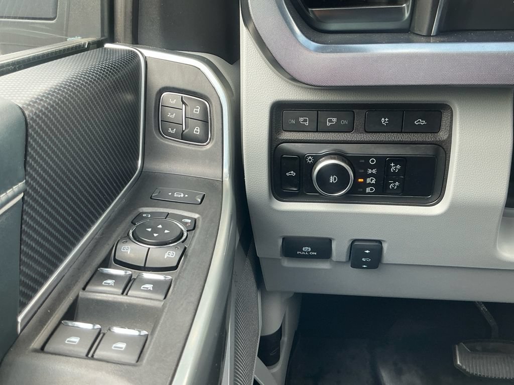Used 2024 Ford F350 Limited AWD/4WD image 20