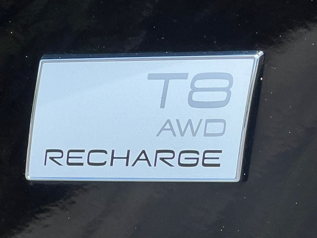 Used 2023 Volvo XC90 T8 Ultimate AWD/4WD image 9