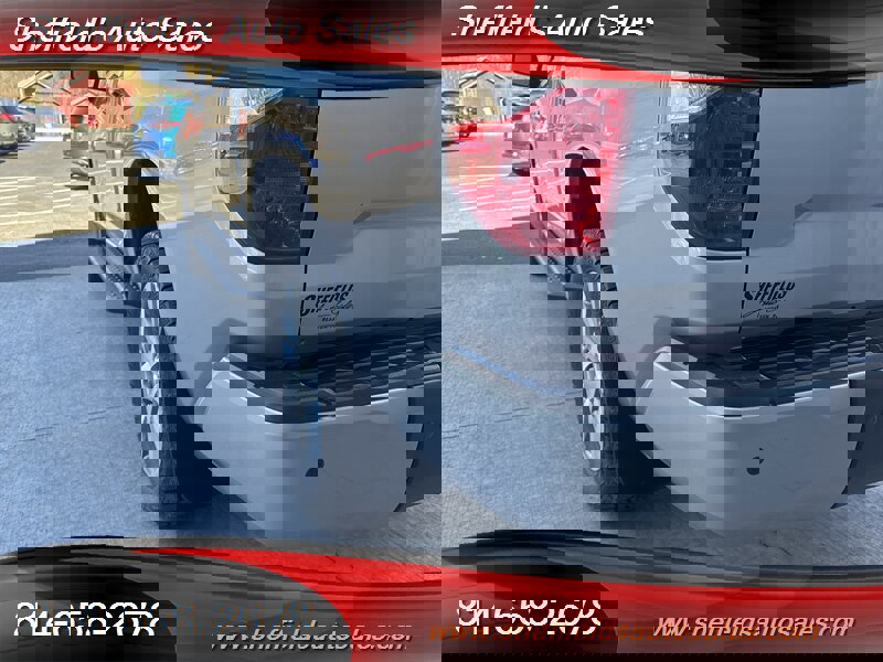 Used 2015 Toyota Tundra Limited w/ Limited Premium Package image 16