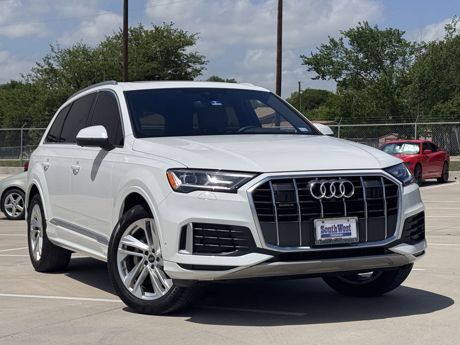 Used 2023 Audi Q7 2.0T Premium w/ Convenience Package image 2