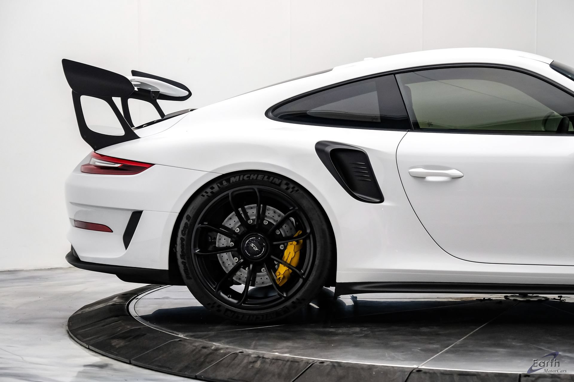 Used 2019 Porsche 911 GT3 RS RWD image 27