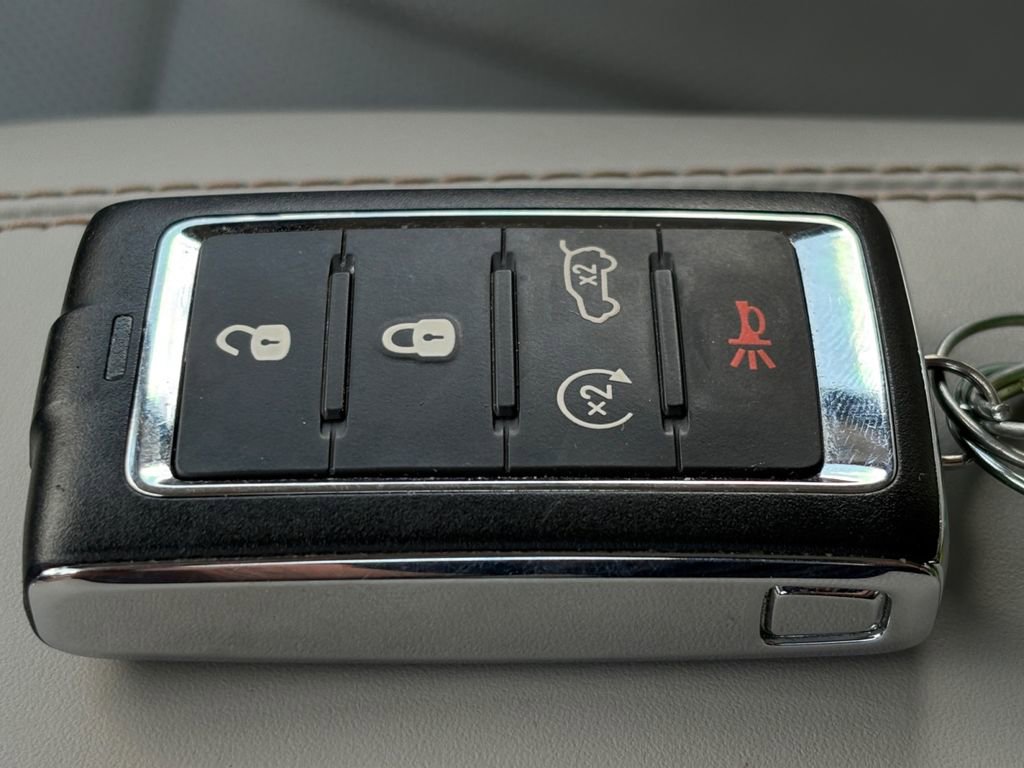 Used 2022 Jeep Grand Cherokee Summit AWD/4WD image 31