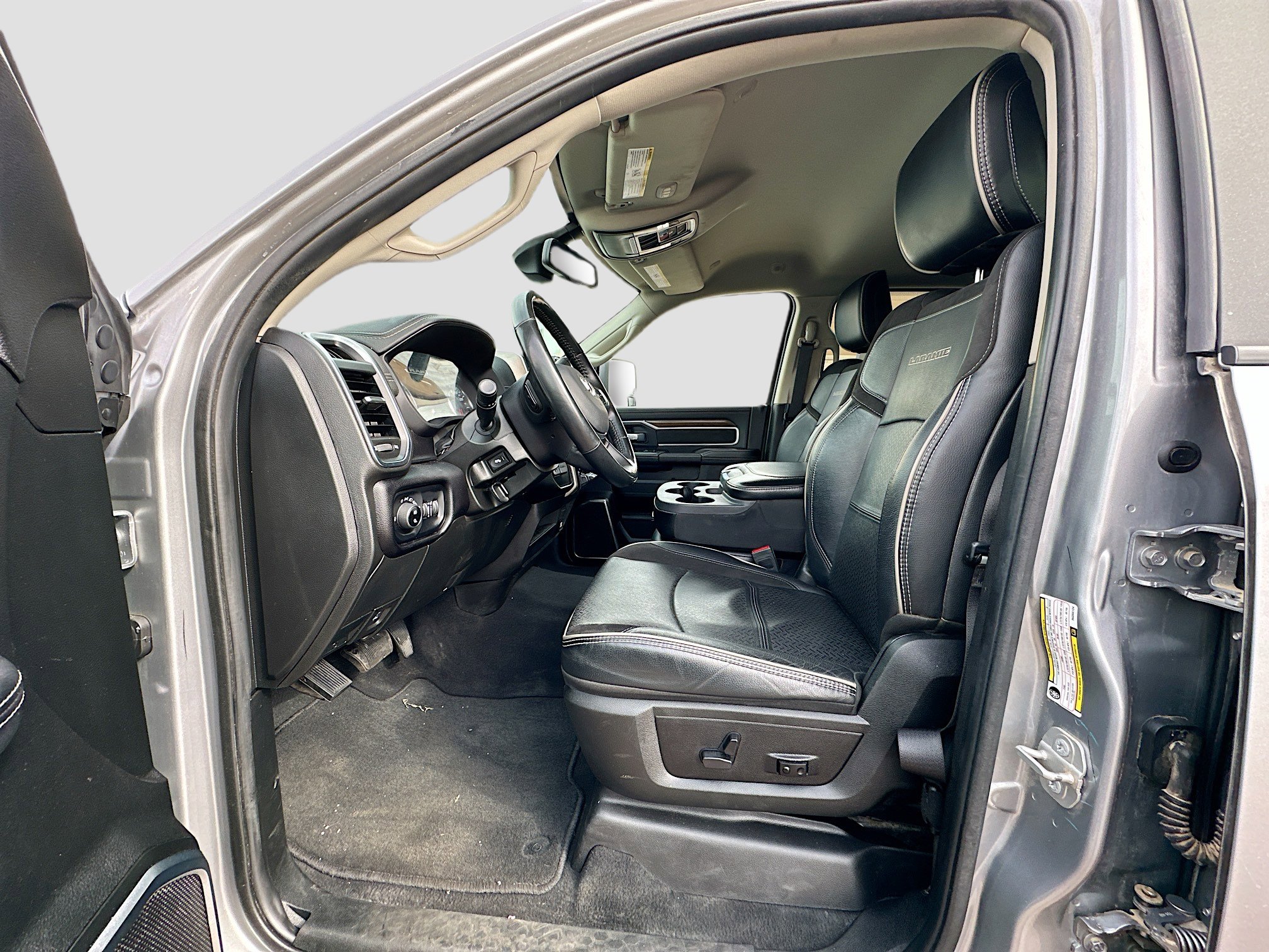 Used 2024 RAM 2500 Laramie image 13