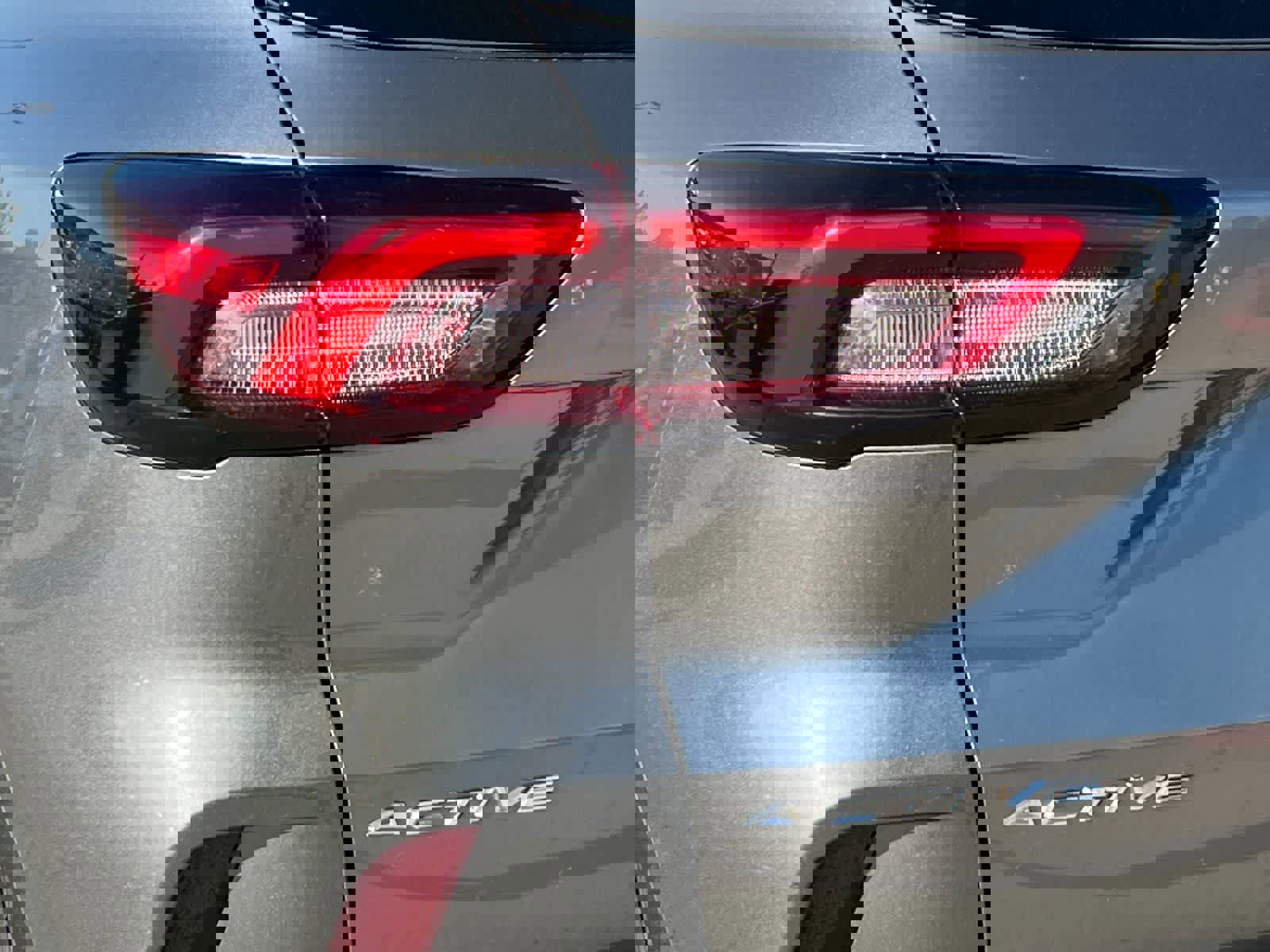 Used 2025 Ford Escape Active image 27