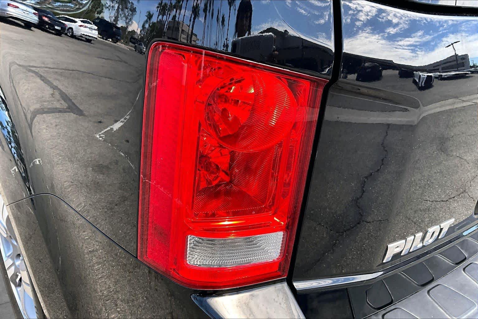 Used 2015 Honda Pilot SE image 27