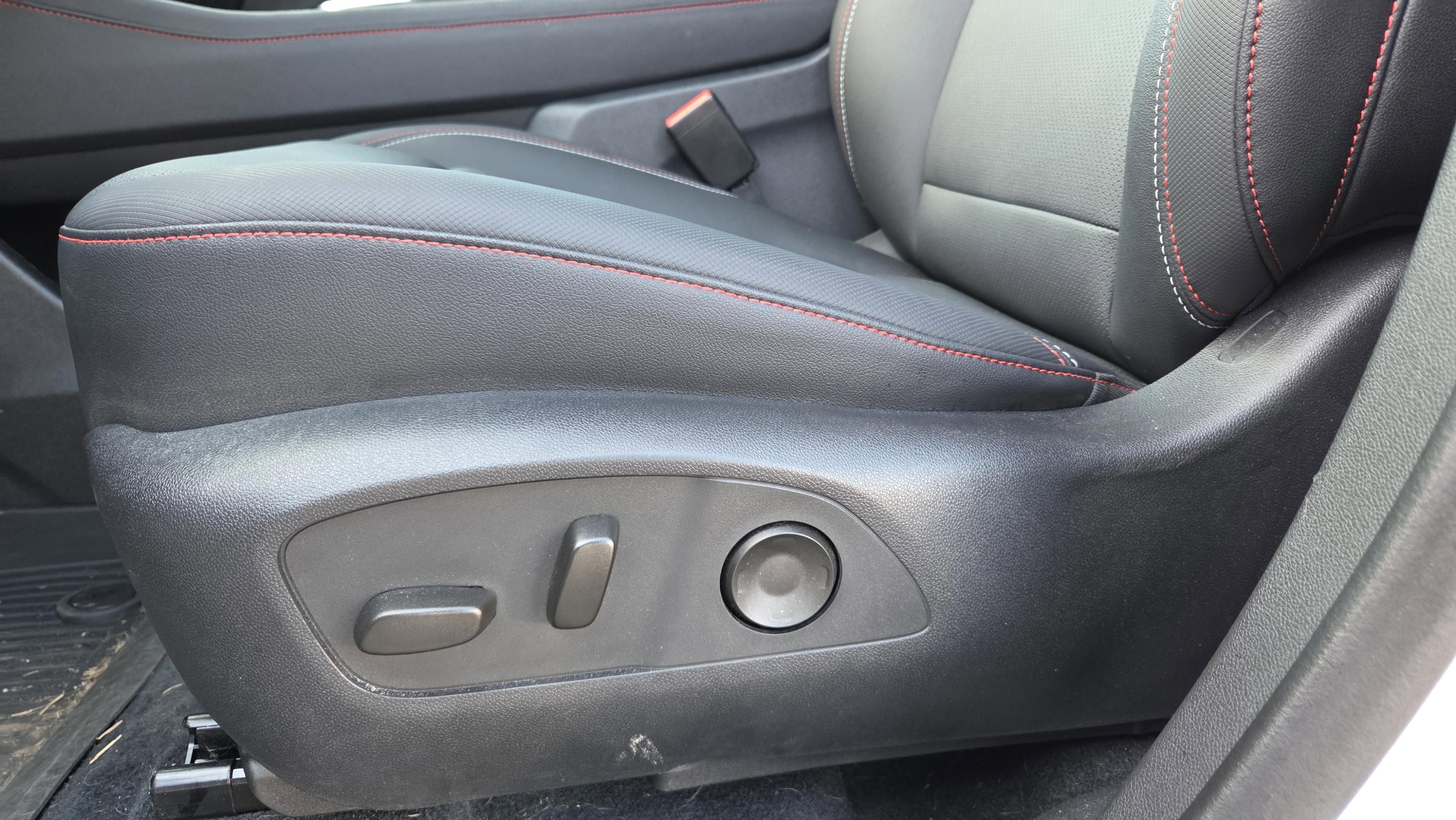 Used 2024 Chevrolet Traverse Z71 w/ Enhanced Driving Package image 25