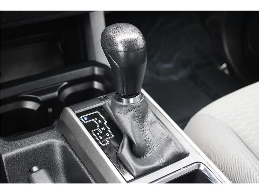 Used 2017 Toyota Tacoma SR5 w/ Tow Package image 26