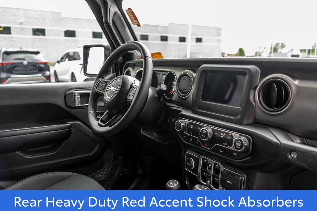 Used 2022 Jeep Gladiator Sport AWD/4WD image 11
