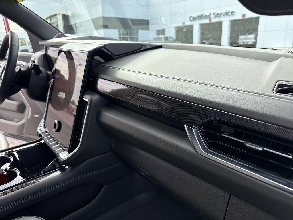 Certified 2025 GMC Yukon Elevation image 36