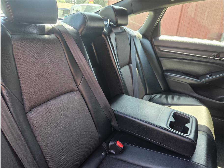 Used 2018 Honda Accord Sport image 53