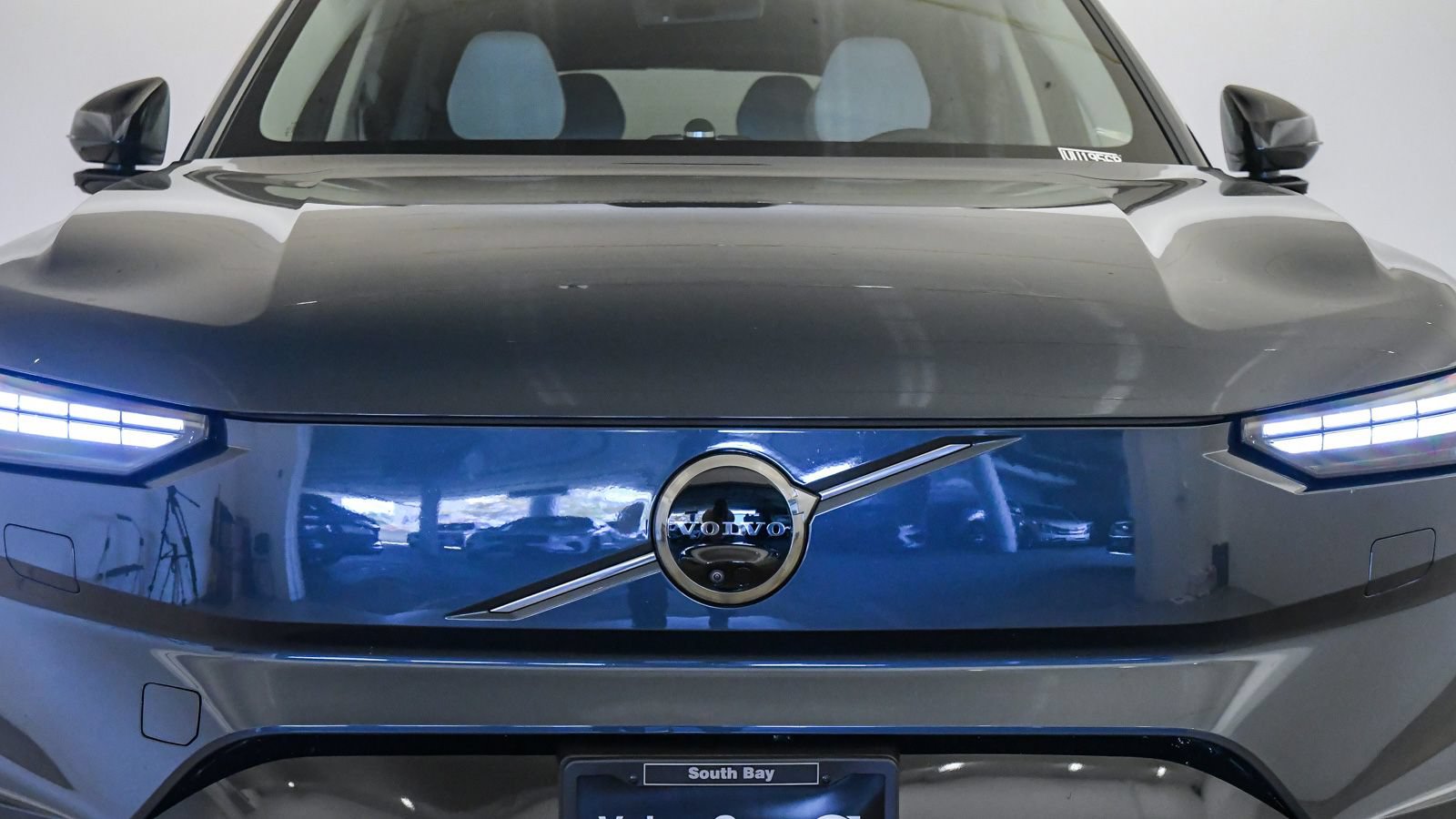 Certified 2025 Volvo EX90 Ultra AWD/4WD image 7