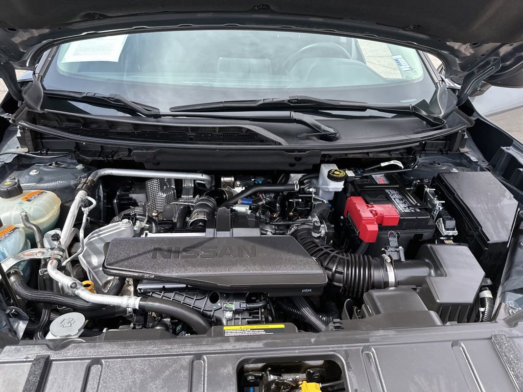 Used 2024 Nissan Rogue S image 14