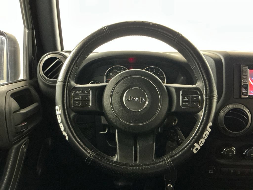 Used 2015 Jeep Wrangler Unlimited Sport w/ Connectivity Group AWD/4WD image 15