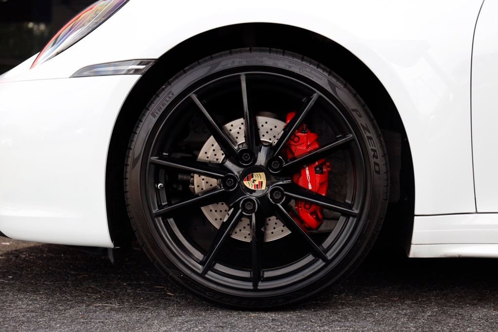 Used 2020 Porsche 911 Carrera RWD image 10
