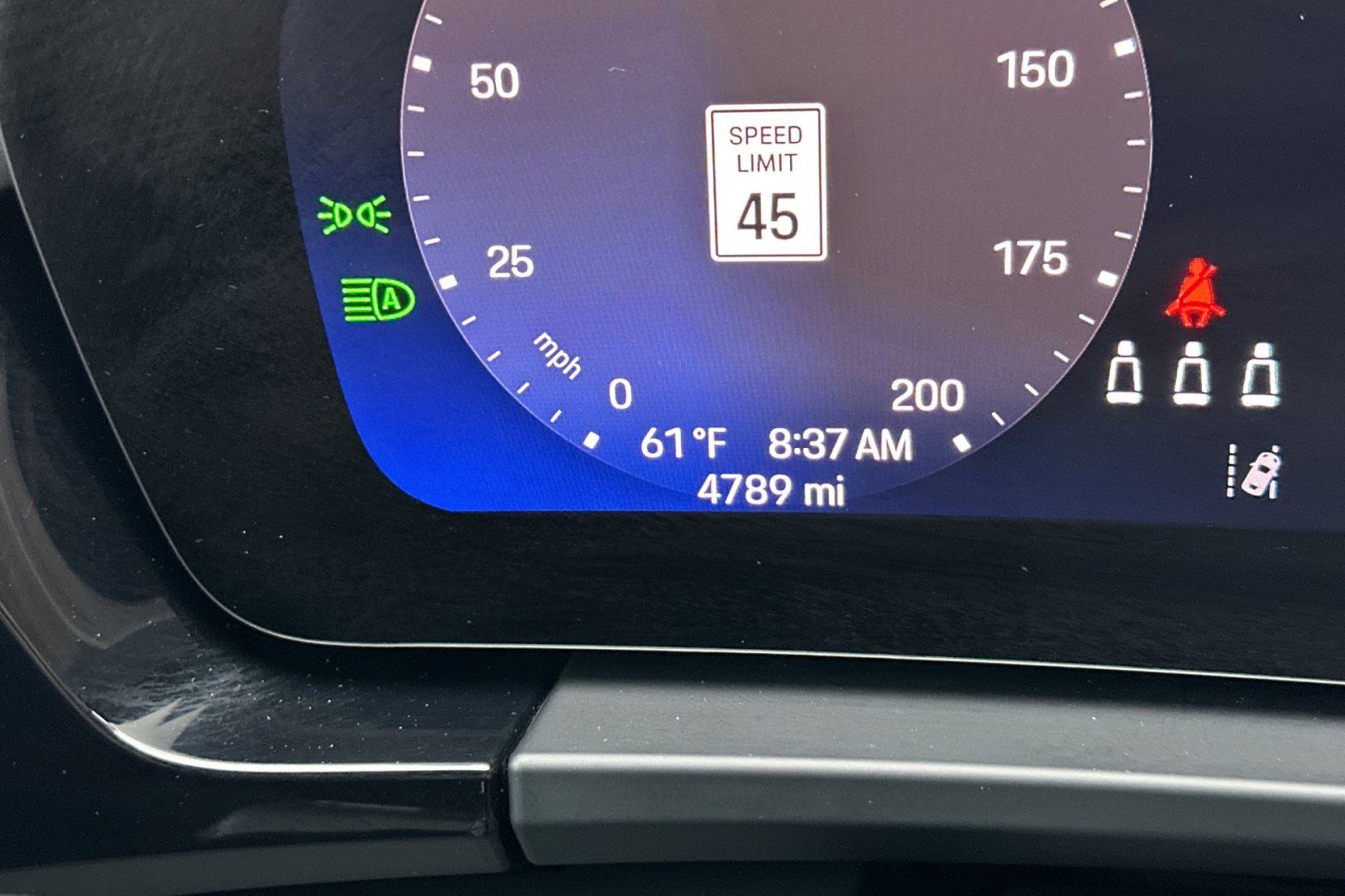 Used 2025 Porsche Macan Turbo Electric w/ Premium Package image 26