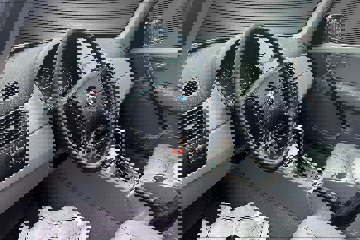 Used 2006 BMW X3 3.0i image 16