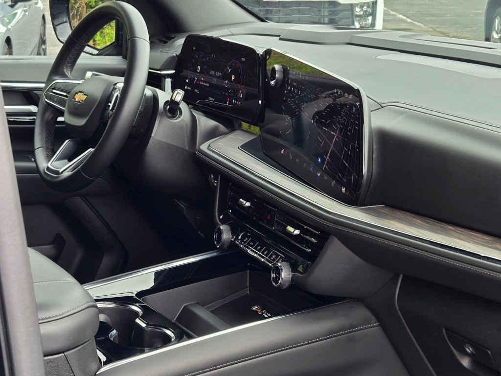 Certified 2025 Chevrolet Tahoe LT AWD/4WD image 9