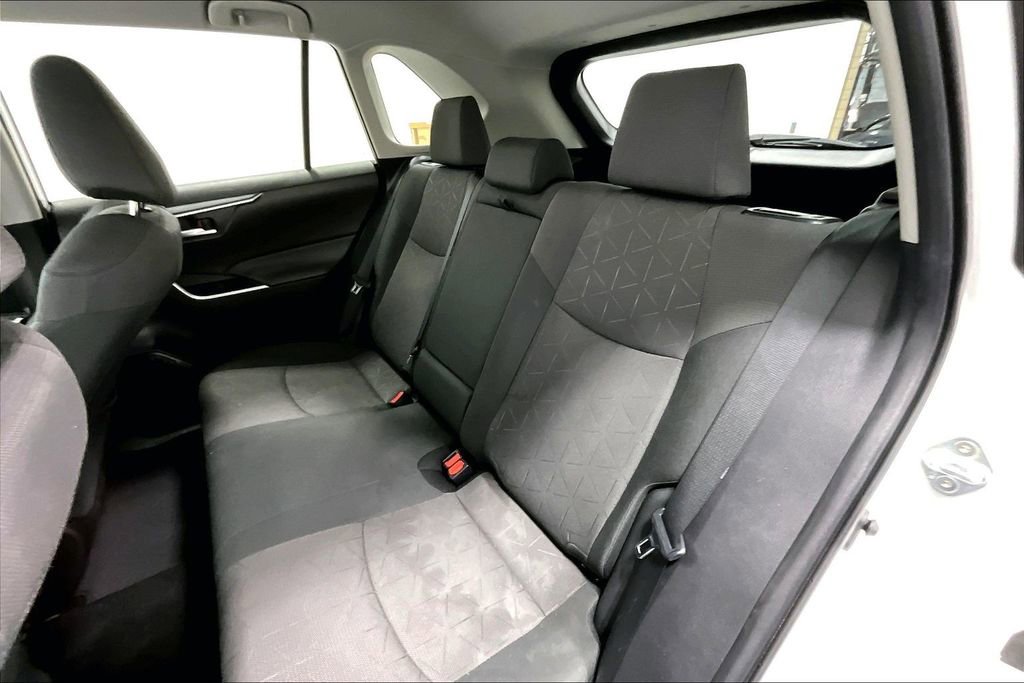 Used 2024 Toyota RAV4 XLE image 35