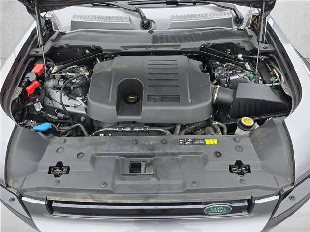Used 2021 Land Rover Defender 110 SE image 28