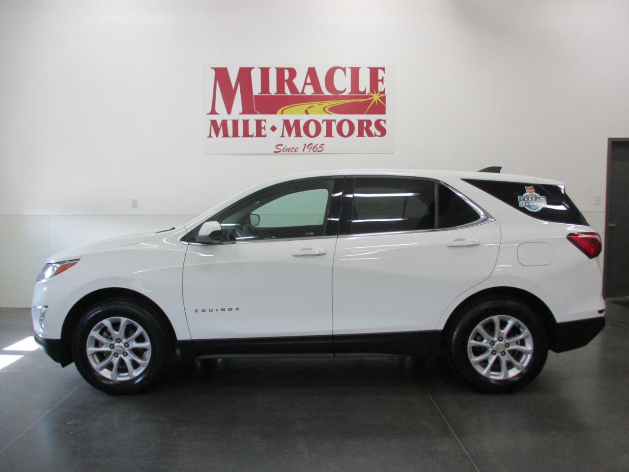 Used 2020 Chevrolet Equinox LT image 2