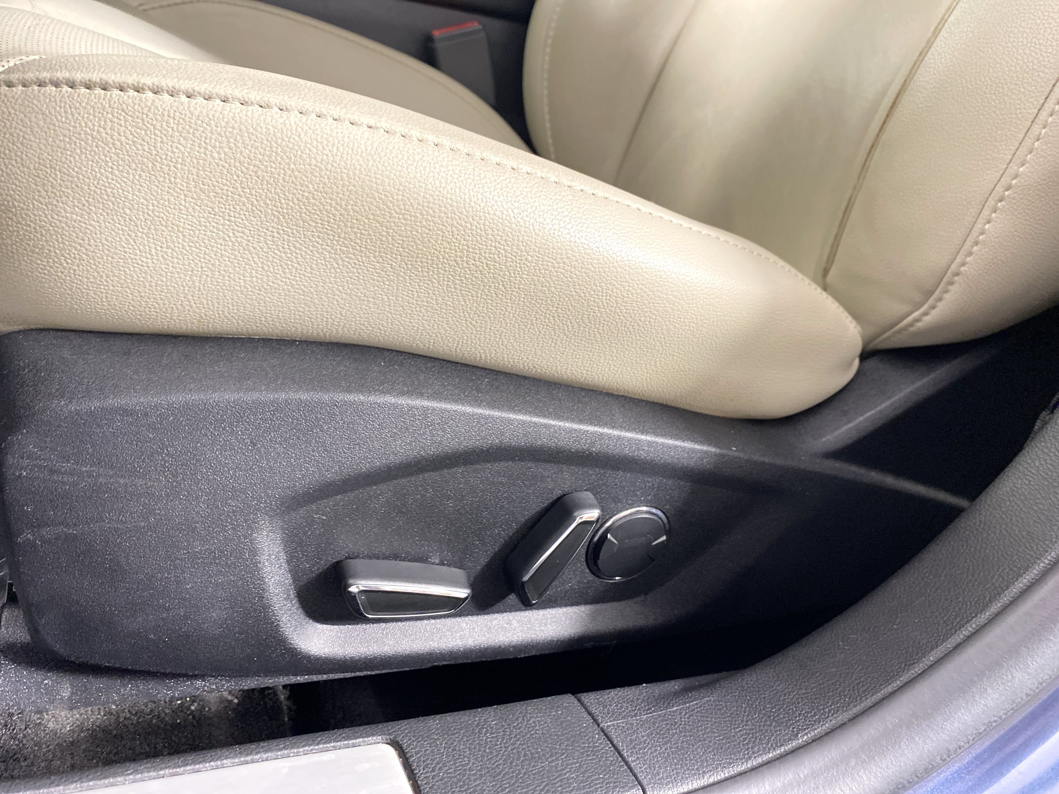 Used 2018 Ford Fusion Titanium AWD/4WD image 19