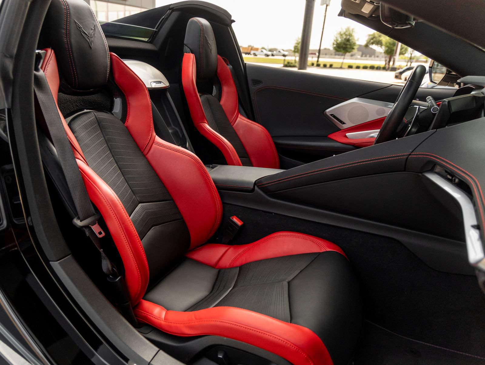 Used 2021 Chevrolet Corvette Stingray Preferred Conv w/ Z51 Performance Package RWD image 34