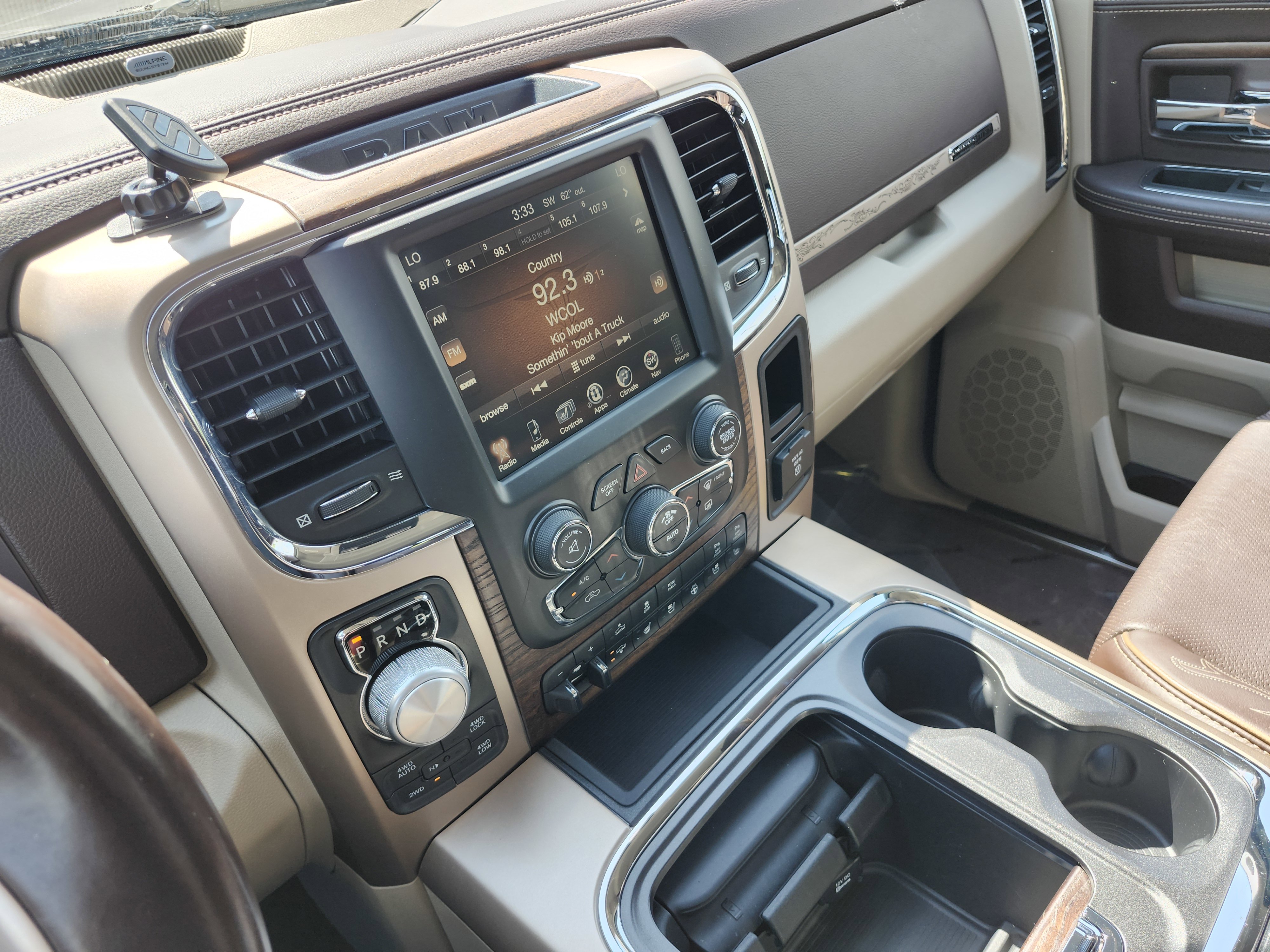 Used 2016 RAM 1500 Laramie Longhorn w/ Convenience Group AWD/4WD image 31