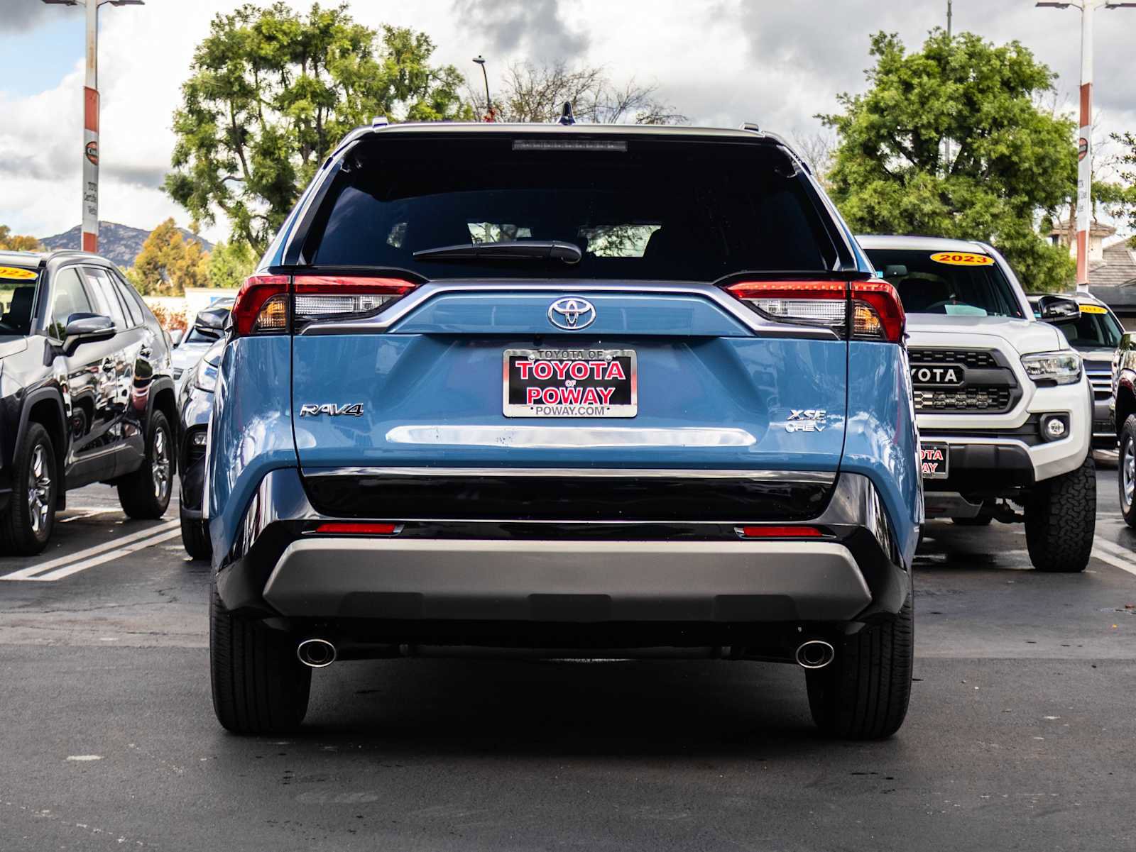 Used 2025 Toyota RAV4 XSE image 9