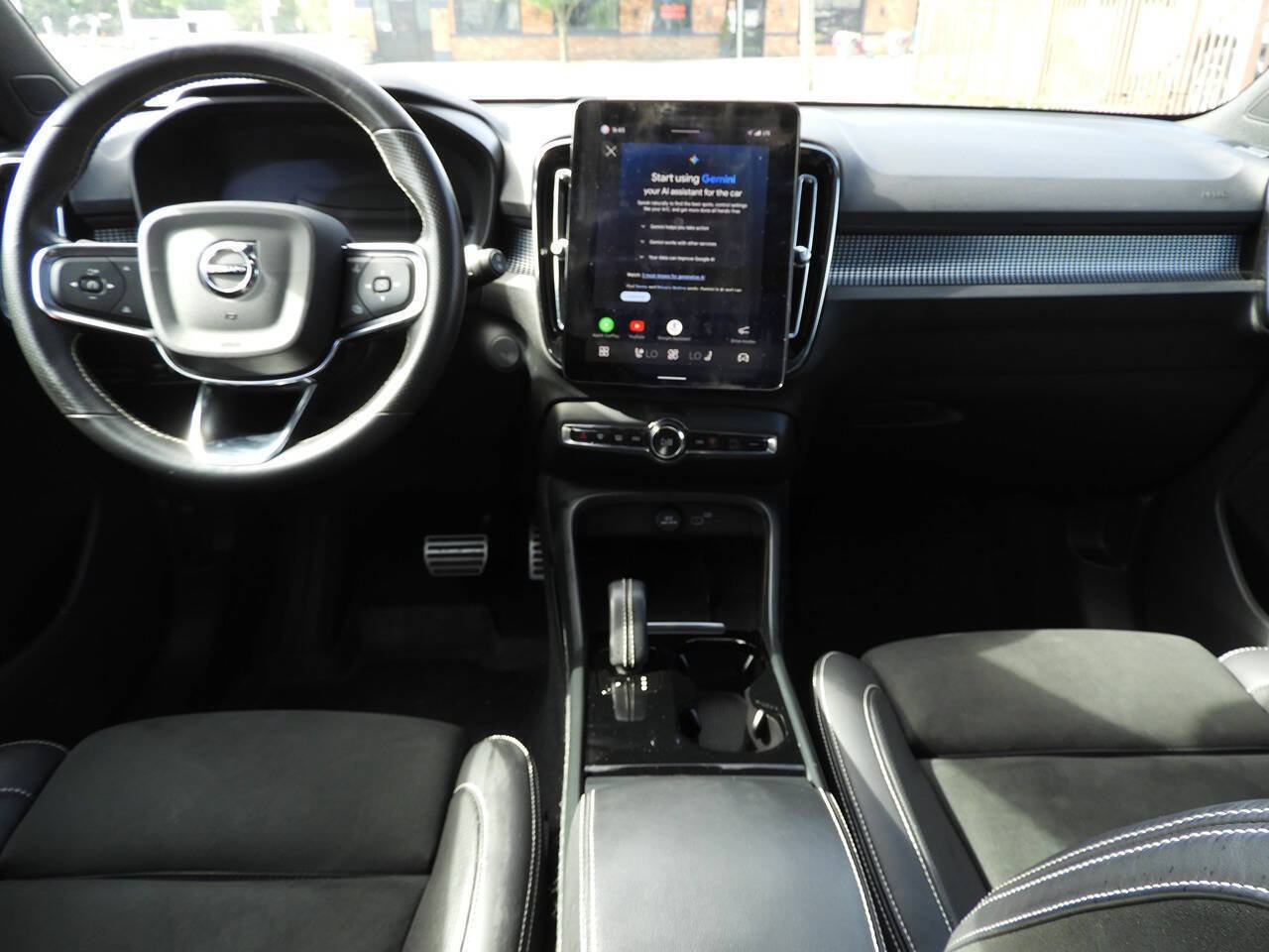 Used 2021 Volvo XC40 P8 Recharge w/ Advanced Package AWD/4WD image 21