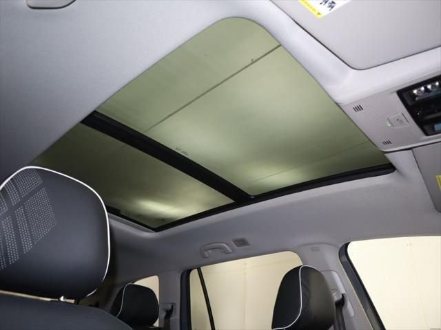 New 2026 Volkswagen Atlas SEL Premium R-Line image 19