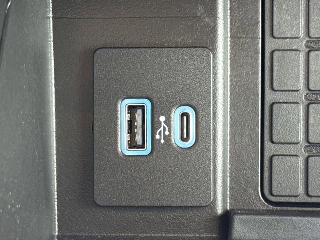Used 2024 Ford Expedition XLT RWD image 37