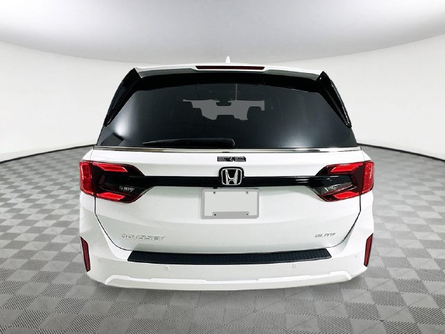 New 2027 Honda Odyssey Elite image 5