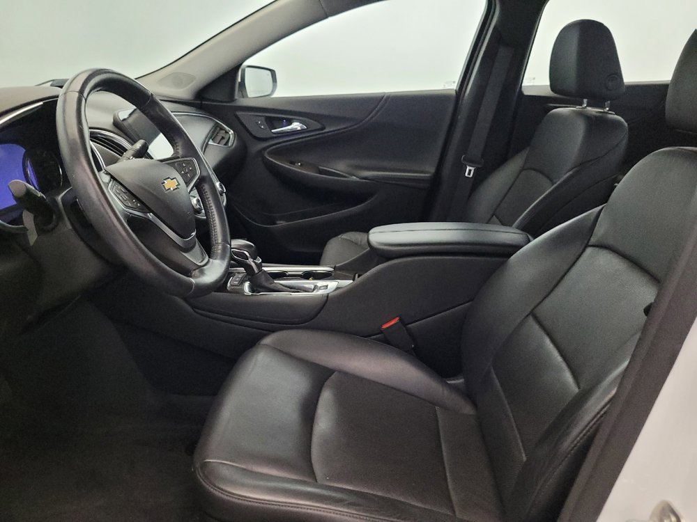 Used 2022 Chevrolet Malibu Premier FWD image 17