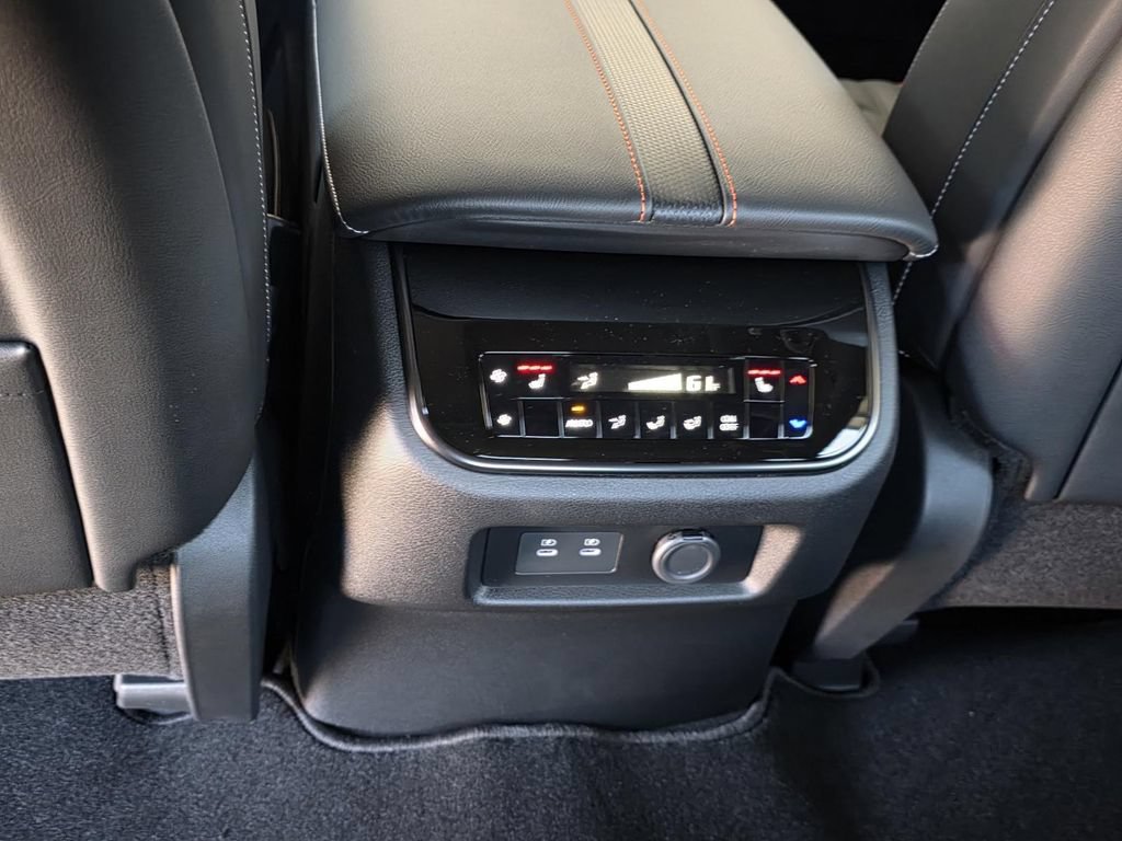 New 2026 Nissan Armada PRO-4X AWD/4WD image 13