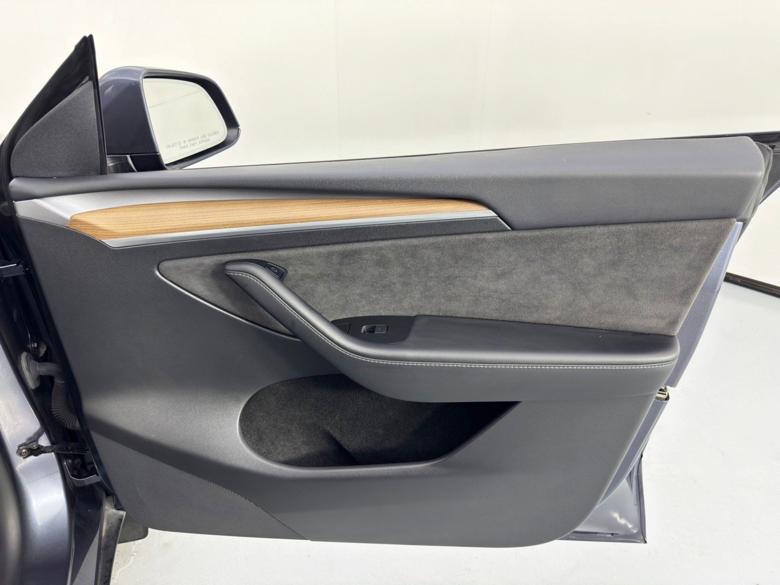 Used 2023 Tesla Model Y Performance image 45