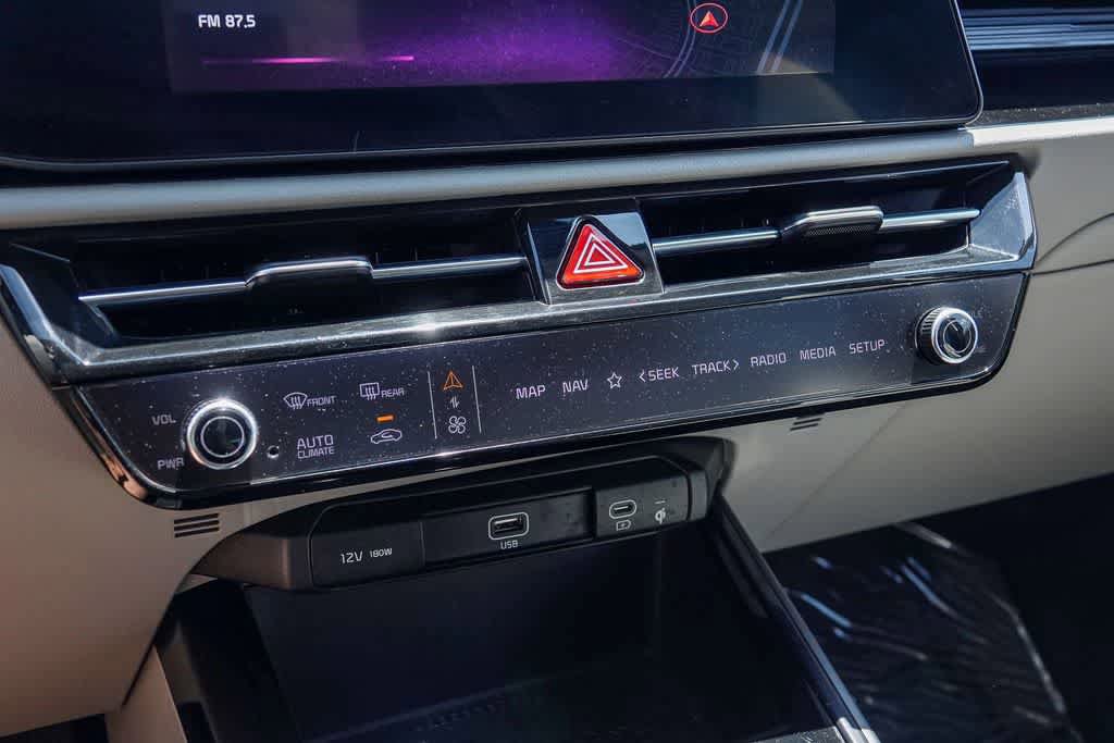Certified 2023 Kia Niro Wind FWD image 20