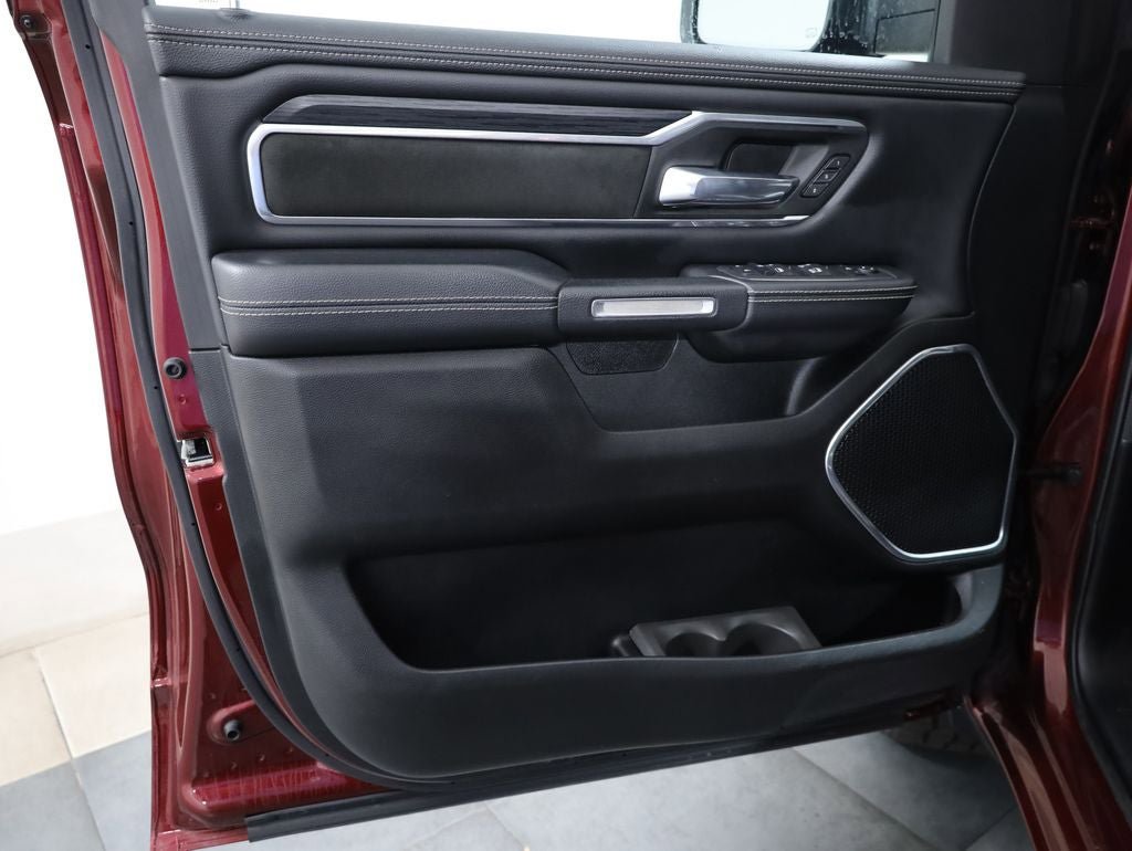 Used 2023 RAM 1500 Laramie AWD/4WD image 11