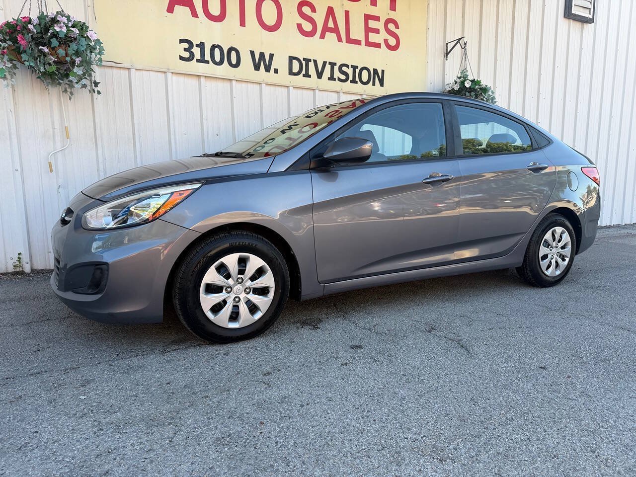 Used 2016 Hyundai Accent SE FWD image 9