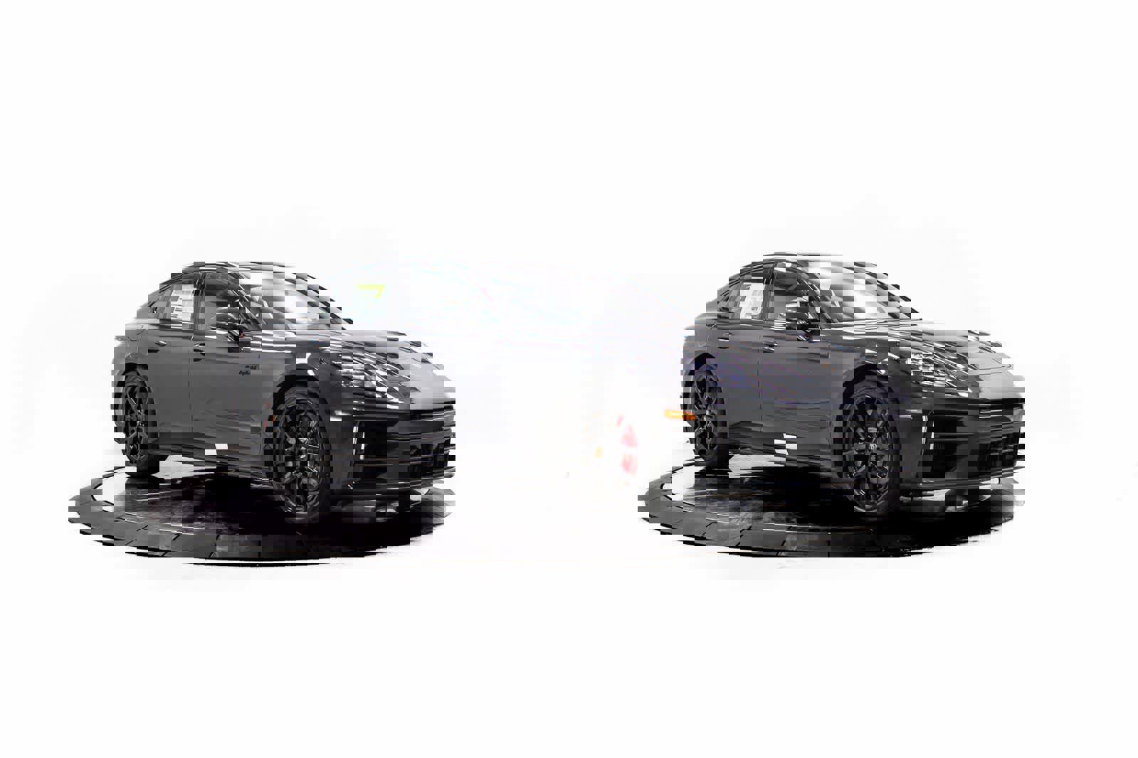 New 2026 Porsche Panamera 4S image 9