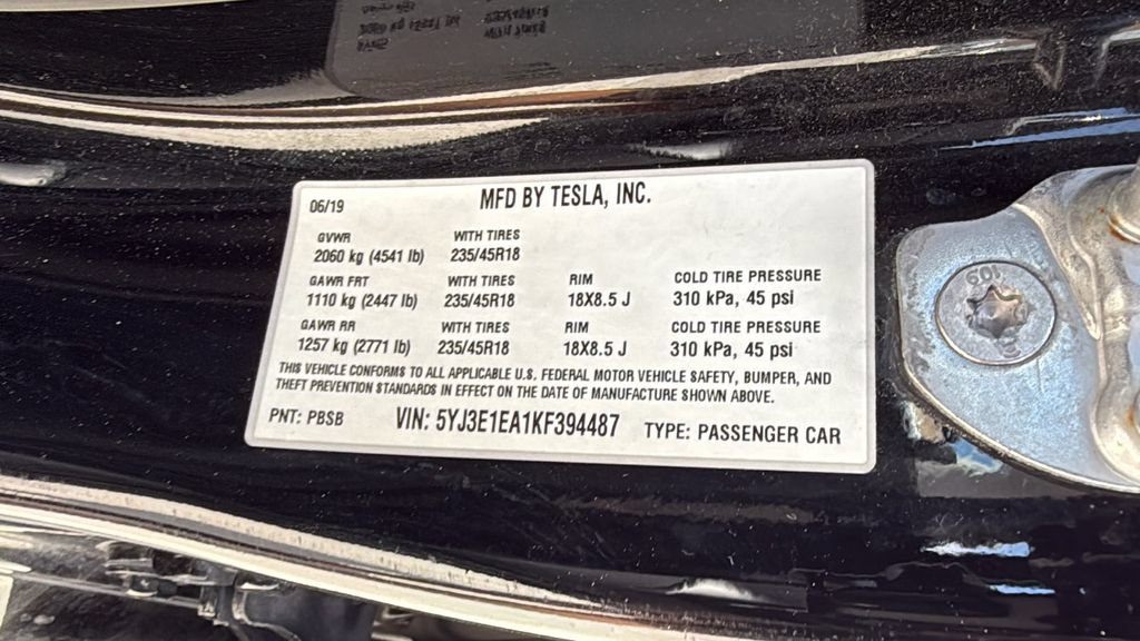 Used 2019 Tesla Model 3 Mid Range RWD image 39
