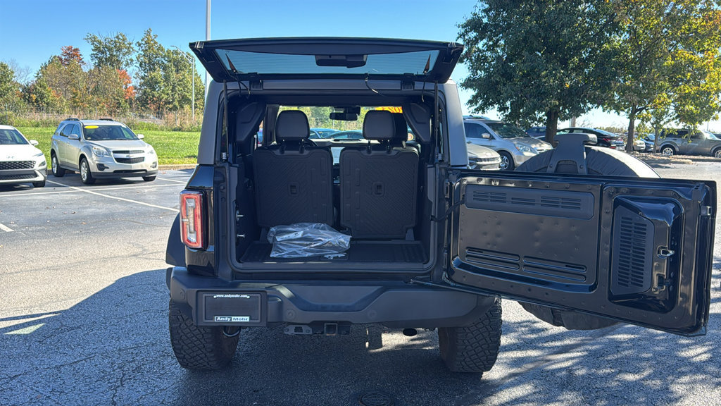 Used 2023 Ford Bronco Wildtrak AWD/4WD image 9