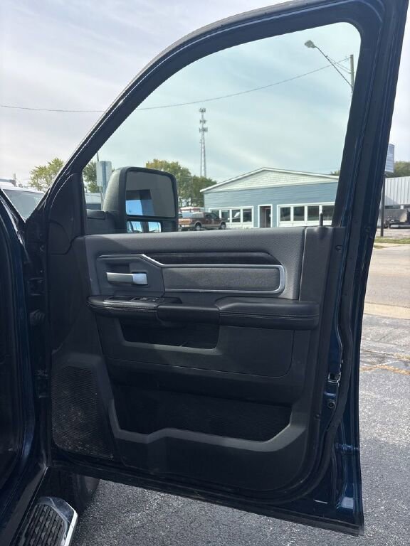 Used 2023 RAM 2500 Big Horn w/ Level 1 Equipment Group image 23
