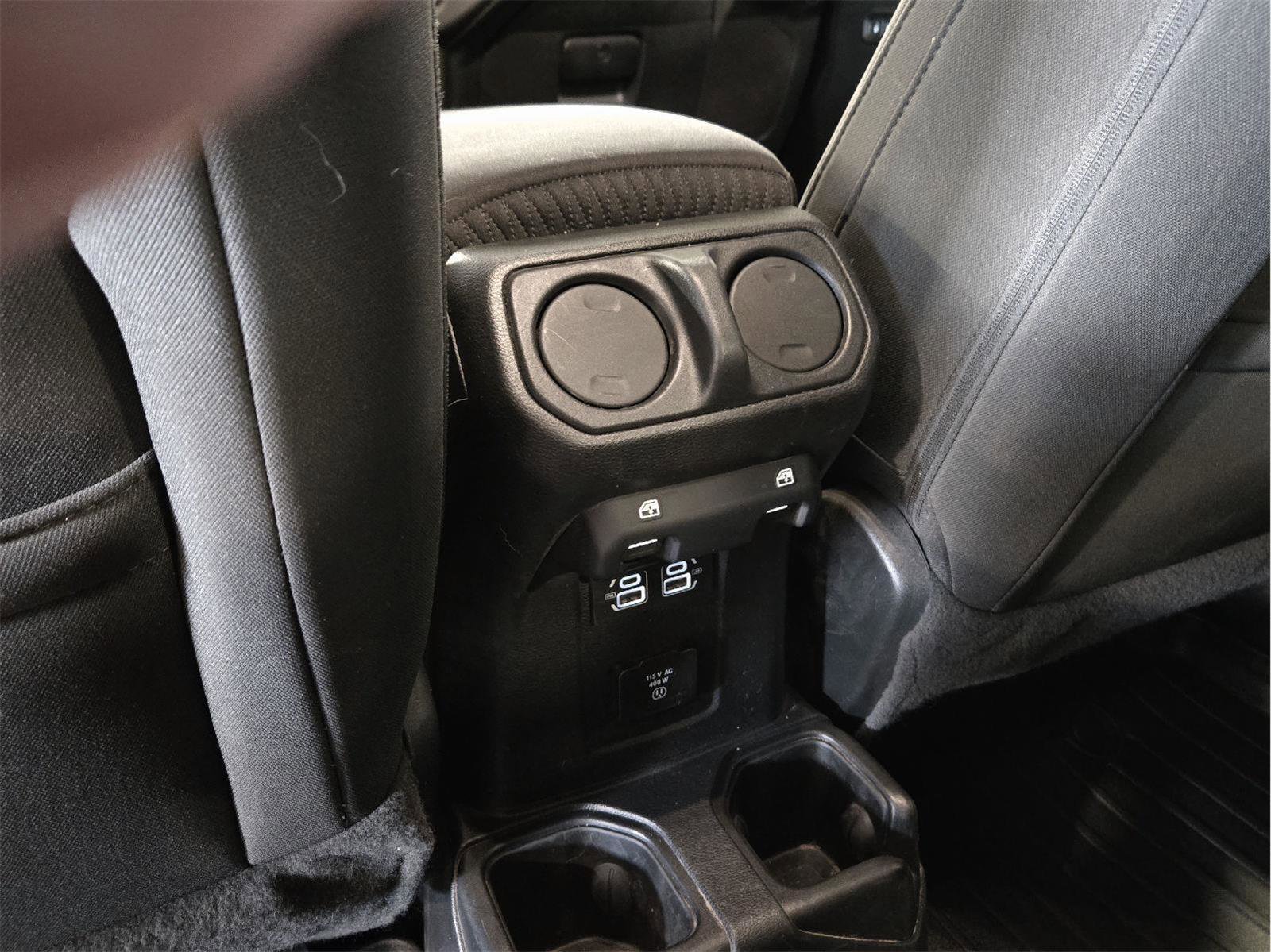 Used 2021 Jeep Gladiator Willys AWD/4WD image 30