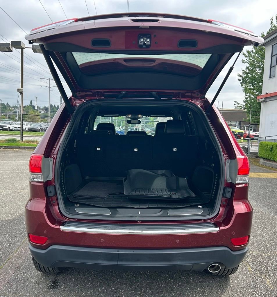 Used 2018 Jeep Grand Cherokee Limited AWD/4WD image 26