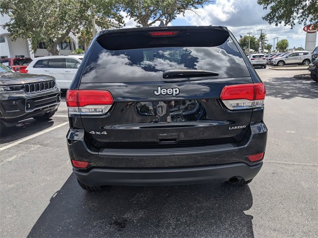Certified 2019 Jeep Grand Cherokee Laredo w/ Laredo X Package image 5