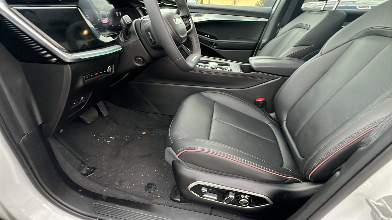 Used 2024 Jeep Wagoneer Launch Edition image 16