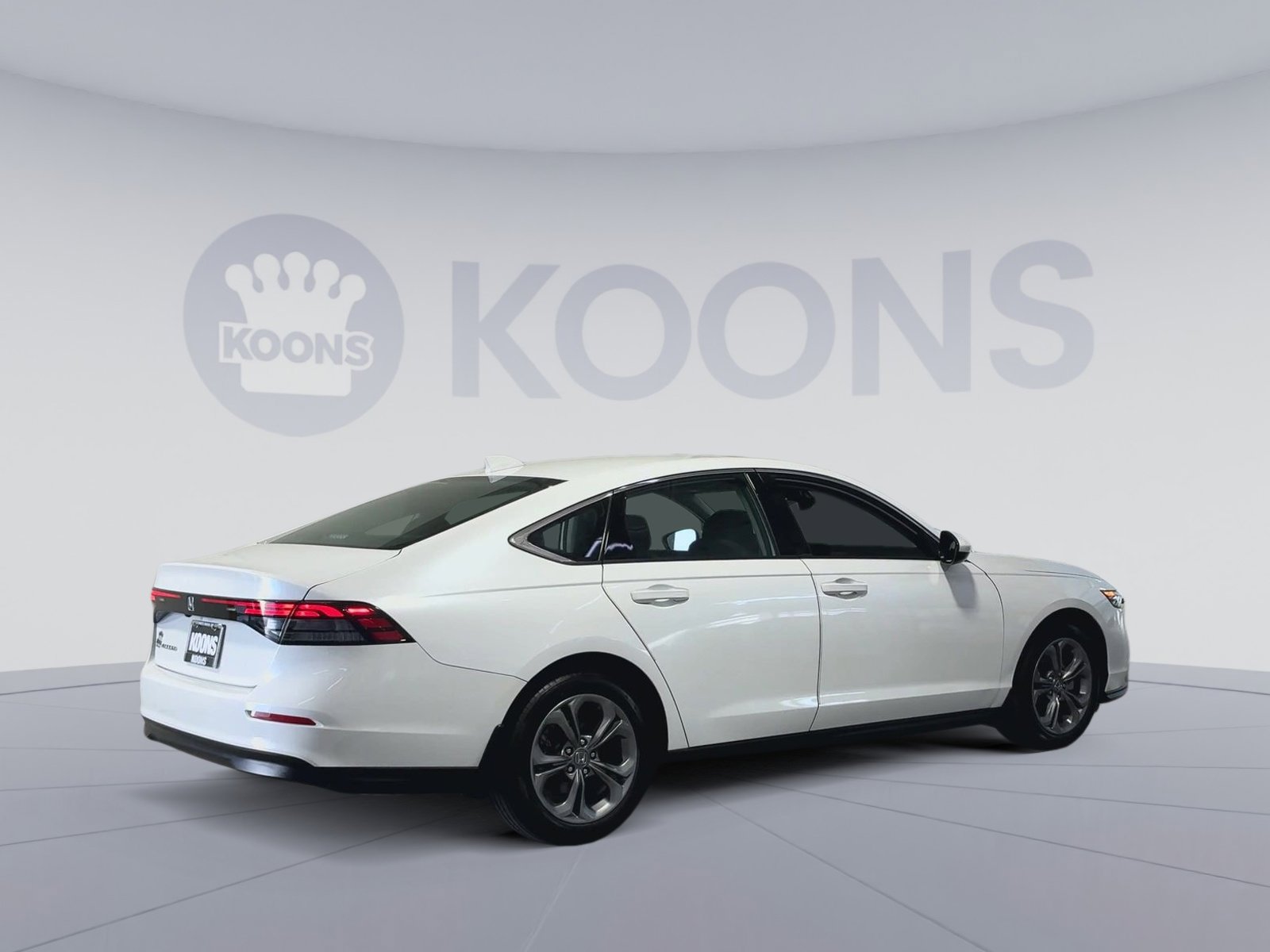 Used 2024 Honda Accord EX image 11