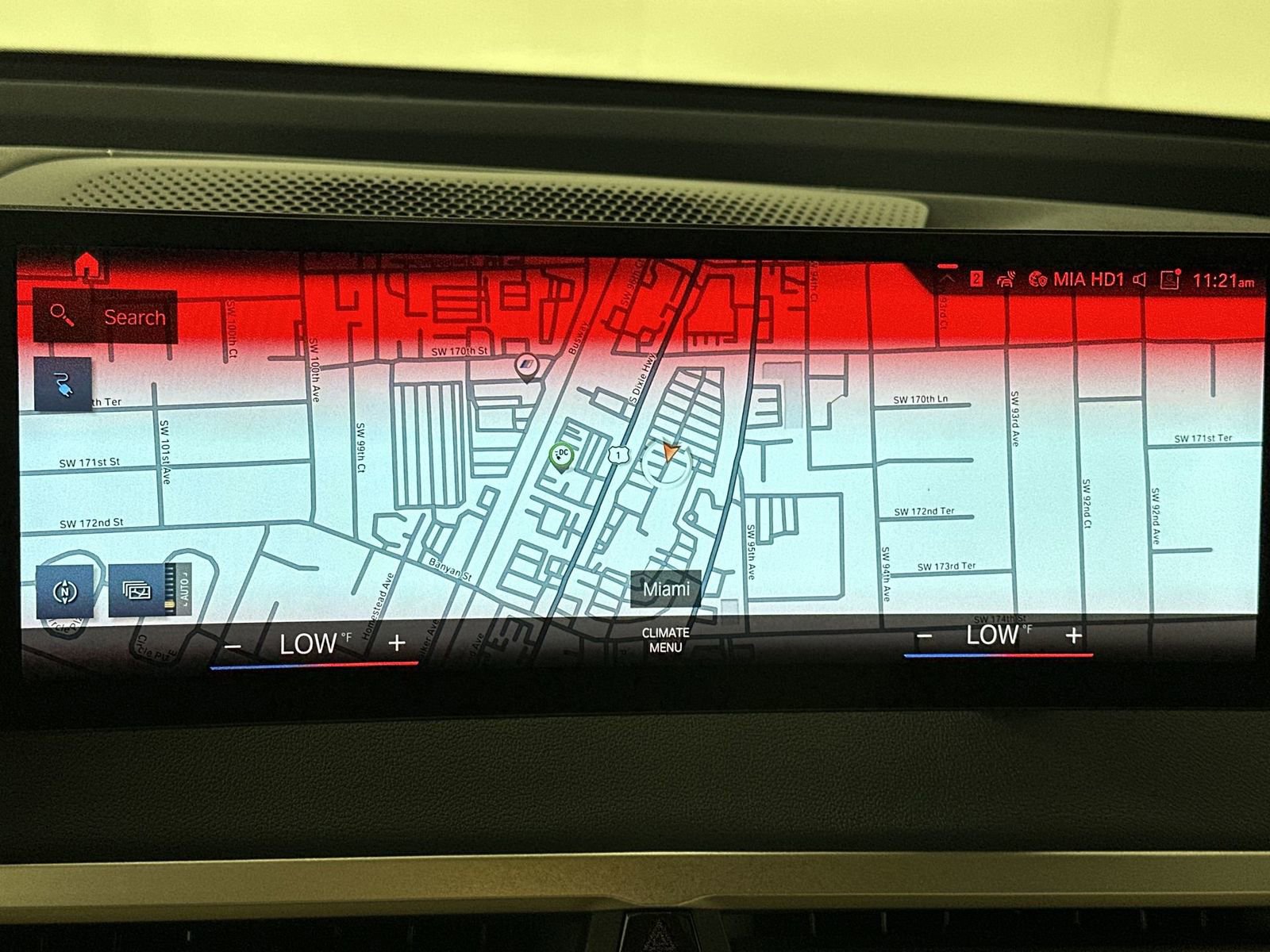 Used 2022 BMW iX xDrive50 w/ Premium Package image 18