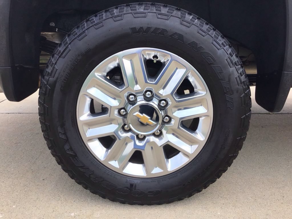 Used 2025 Chevrolet Silverado 2500 High Country w/ Technology Package AWD/4WD image 28